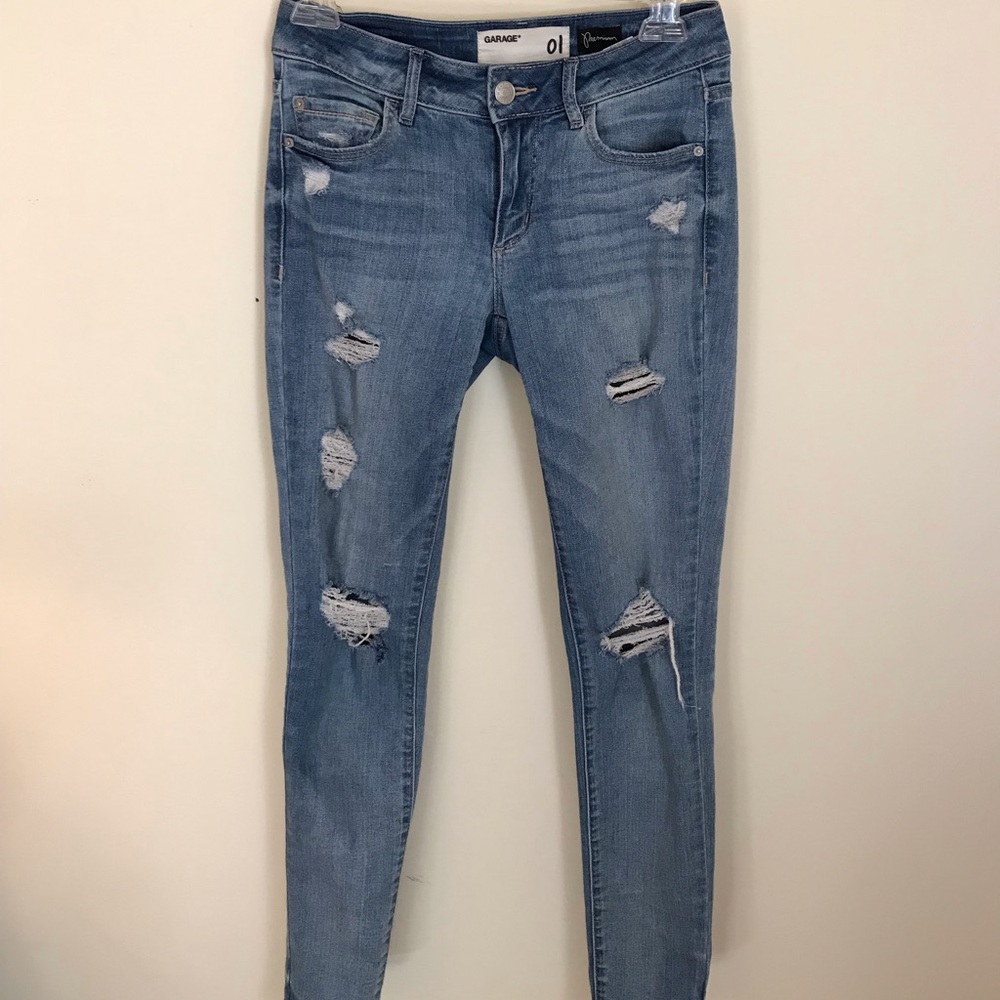 Low-rise Ripped Jeans